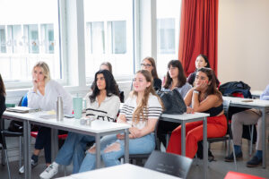 Etudiants à ICN en cours
